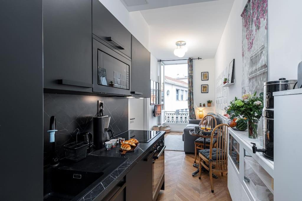 Foch - Superb Suite W Ac Downtown